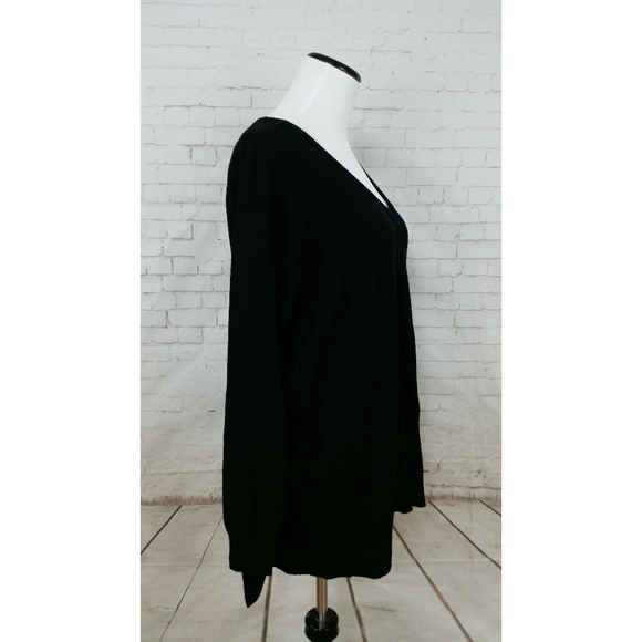 Vince Camuto Drop Stitch Asymmetrical V-Neck Black - Picture 4 of 7